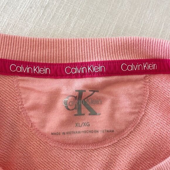 Calvin Klein Logo Pullover Sweater - Picture 6 of 7